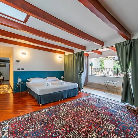 De Amicis' Nest - City Center-2